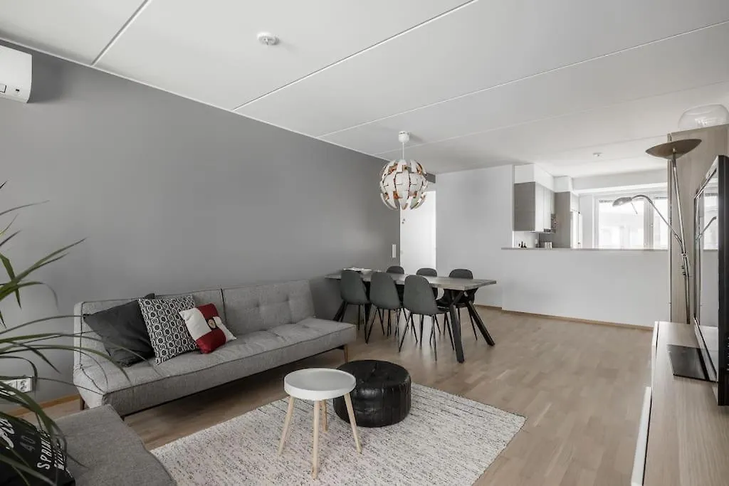 Kaunis Huoneisto Jatkasaaressa, Iso Parveke, Sauna, Ilmastointi, Autohallipaikka Helsinki Finland