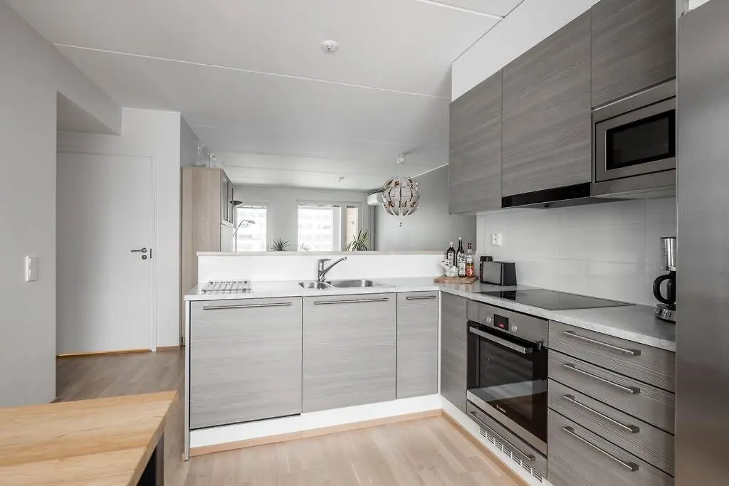 Appartamento Kaunis Huoneisto Jatkasaaressa, Iso Parveke, Sauna, Ilmastointi, Autohallipaikka Helsinki