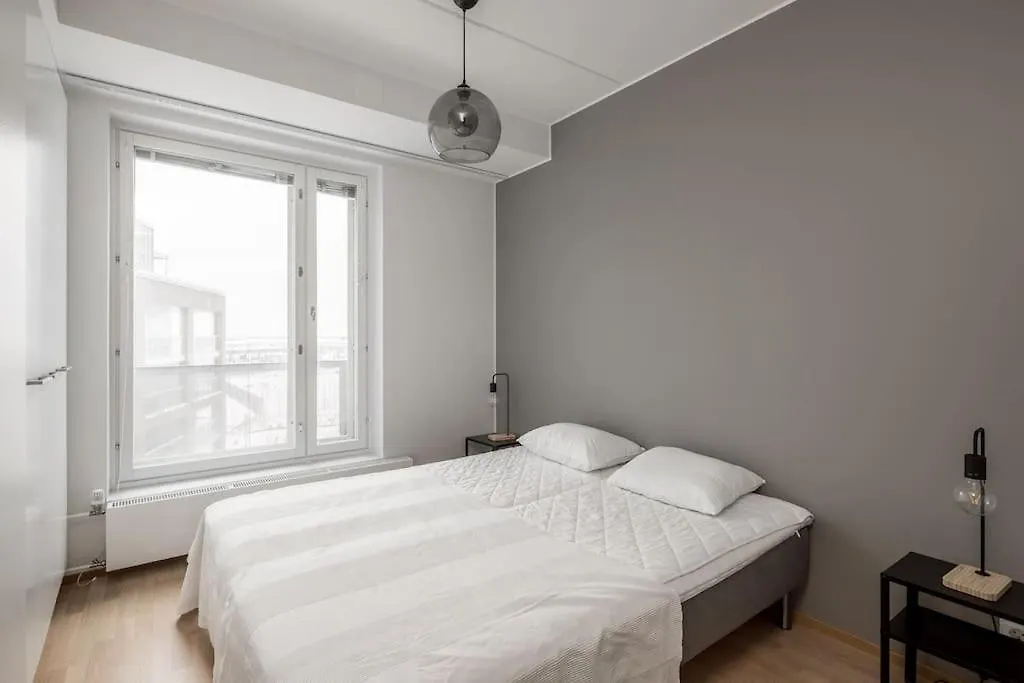 Apartment Kaunis Huoneisto Jatkasaaressa, Iso Parveke, Sauna, Ilmastointi, Autohallipaikka Helsinki