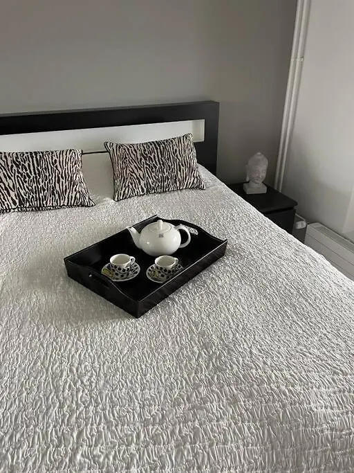 Kaunis Huoneisto Jatkasaaressa, Iso Parveke, Sauna, Ilmastointi, Autohallipaikka Helsinki