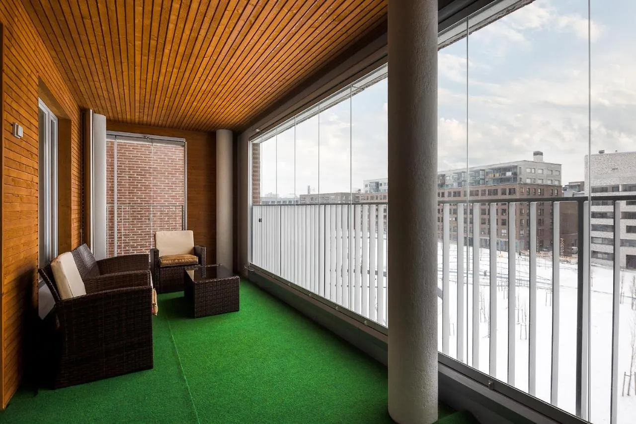 Apartment Kaunis Huoneisto Jatkasaaressa, Iso Parveke, Sauna, Ilmastointi, Autohallipaikka Helsinki